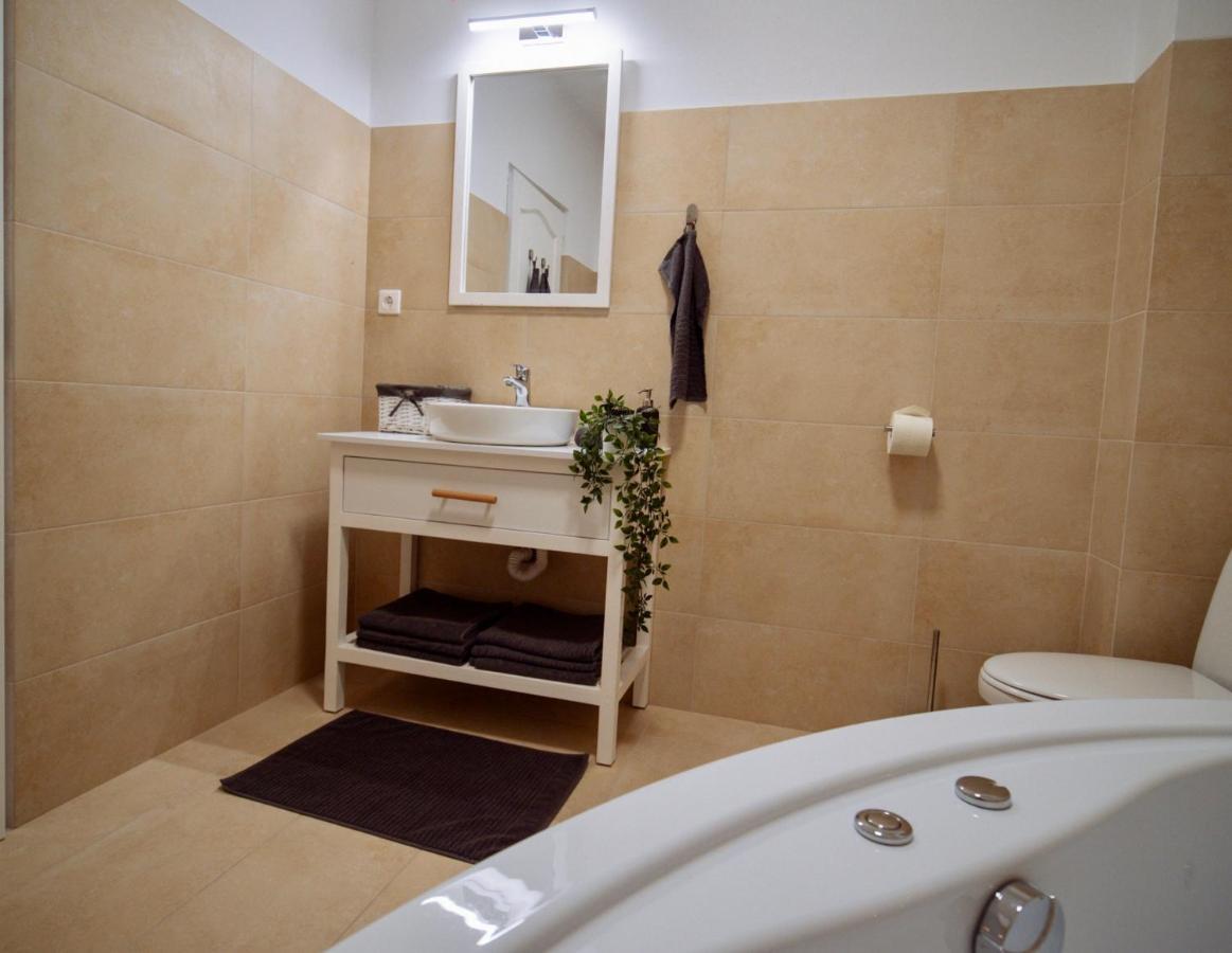 Zakarias Apartments Miercurea Ciuc Extérieur photo